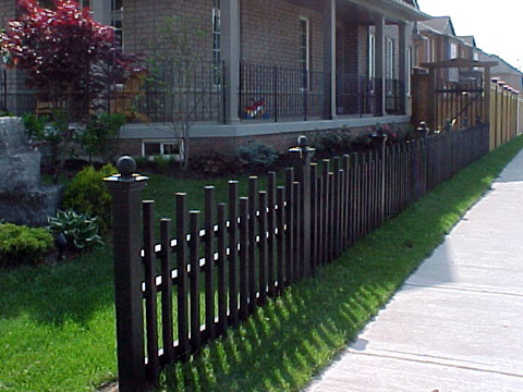 gaeden fence, picket fence, fence designes, how to