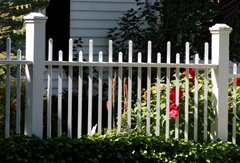 gaeden fence, picket fence, fence designes, how to