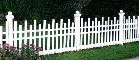 gaeden fence, picket fence, fence designes, how to